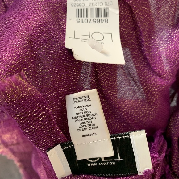 Loft Sparkle Scarf - Picture 4 of 6